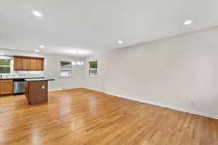 5314 W Calumet Rd, Milwaukee, WI 53223 - Photo 15
