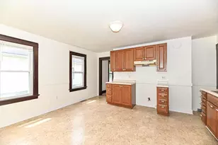2014 S 79th St, West Allis, WI 53219 - Photo 9