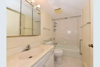 3838 N Oakland Ave #274, Shorewood, WI 53211 - Photo 17