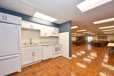 3838 N Oakland Ave #274, Shorewood, WI 53211 - Photo 23
