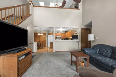 4835  Easy St #11, Delafield, WI 53029 - Photo 3