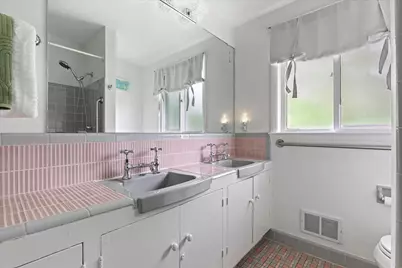 7337 N Seneca Rd, Fox Point, WI 53217 - Photo 19