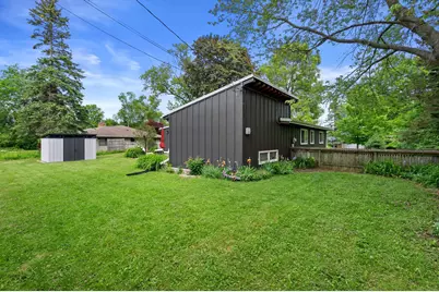 7337 N Seneca Rd, Fox Point, WI 53217 - Photo 33