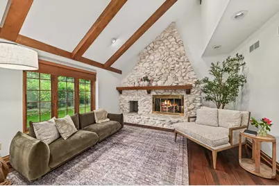 365  Sheffield Dr, Brookfield, WI 53005 - Photo 7
