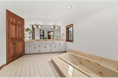 365  Sheffield Dr, Brookfield, WI 53005 - Photo 23