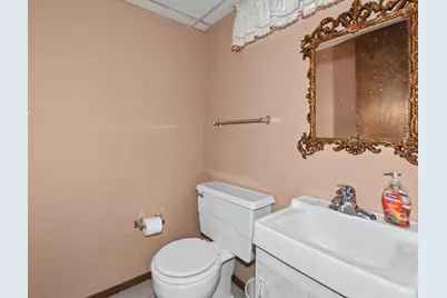 4500 W Abbott Ave, Greenfield, WI 53220 - Photo 37