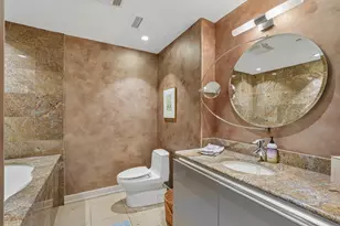 545 E Wells St, Milwaukee, WI 53202 - Photo 13