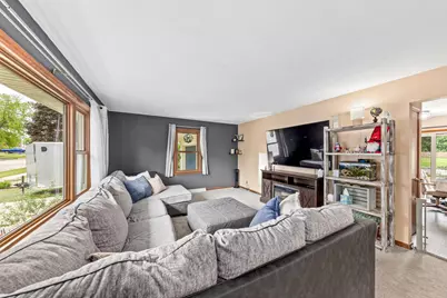 332 S Kendrick Ave, Burlington, WI 53105 - Photo 7