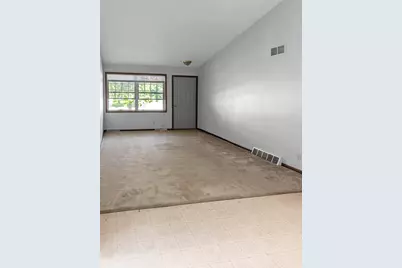 468  Pine Tree Dr #468, Fond du Lac, WI 54935 - Photo 5