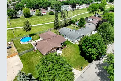 7880 W Plainfield Ave, Greenfield, WI 53220 - Photo 41