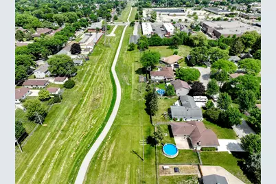 7880 W Plainfield Ave, Greenfield, WI 53220 - Photo 39