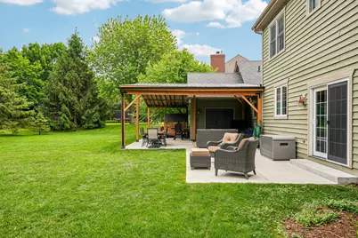 1338  Chickadee Ln, Grafton, WI 53024 - Photo 57
