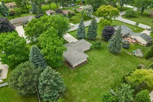 3706 S 157th St, New Berlin, WI 53151 - Photo 13