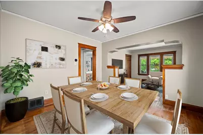 2843 S Linebarger Ter, Milwaukee, WI 53207 - Photo 5
