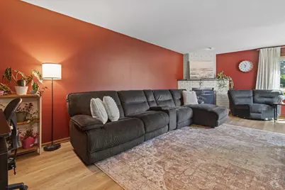 118  Walker Dr, Madison, WI 53714 - Photo 5