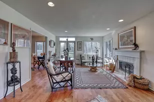 W304N2356 N Westwind Dr, Delafield, WI 53072 - Photo 11