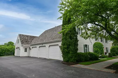 2502 W Norway Dr, Mequon, WI 53092 - Photo 35