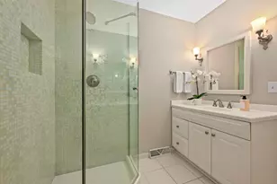 2502 W Norway Dr, Mequon, WI 53092 - Photo 23
