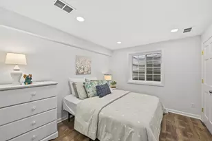 2502 W Norway Dr, Mequon, WI 53092 - Photo 27