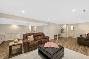 2502 W Norway Dr, Mequon, WI 53092 - Photo 29