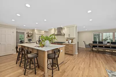 2502 W Norway Dr, Mequon, WI 53092 - Photo 9