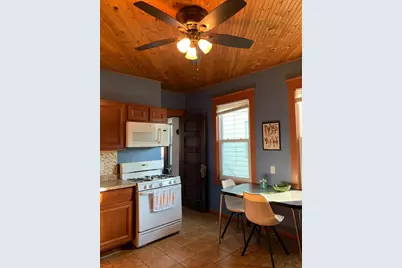 2065 S 28th St, Milwaukee, WI 53215 - Photo 15