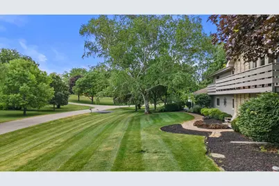 W290S2811  Carmarthen Dr, Genesee, WI 53188 - Photo 37