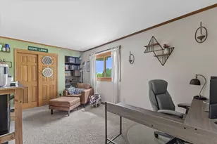 W290S2811 Carmarthen Dr, Genesee, WI 53188 - Photo 19
