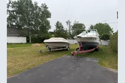 1013  28th St, Two Rivers, WI 54241 - Photo 7