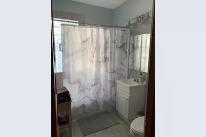 2065 S 28th St, Milwaukee, WI 53215 - Photo 17
