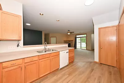 W241N2533 E Parkway Meadows Cir #2, Pewaukee, WI 53072 - Photo 13