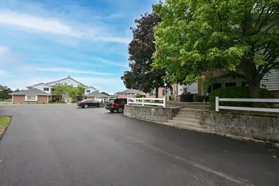 W241N2533 E Parkway Meadows Cir #2, Pewaukee, WI 53072 - Photo 25