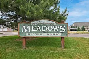 W241N2533 E Parkway Meadows Circle, Pewaukee, WI 53072 - Photo 29