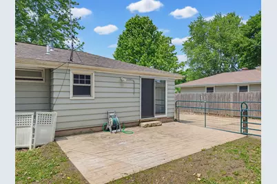 808  Memorial Dr, Kewaskum, WI 53040 - Photo 37