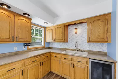 808  Memorial Dr, Kewaskum, WI 53040 - Photo 11