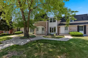 2005 Chateau Ct, Grafton, WI 53024 - Photo 25