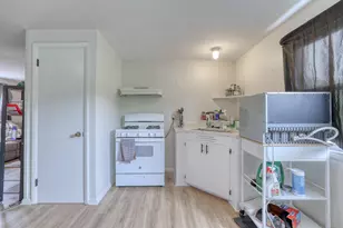 206 N 68th St, Milwaukee, WI 53213 - Photo 19
