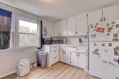 206 N 68th St, Milwaukee, WI 53213 - Photo 17