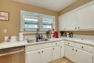 206 N 68th St, Milwaukee, WI 53213 - Photo 7