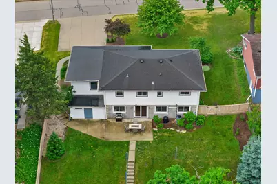 353  Tower Ct, Pewaukee, WI 53072 - Photo 25