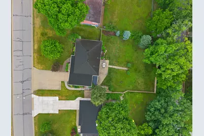 353  Tower Ct, Pewaukee, WI 53072 - Photo 29
