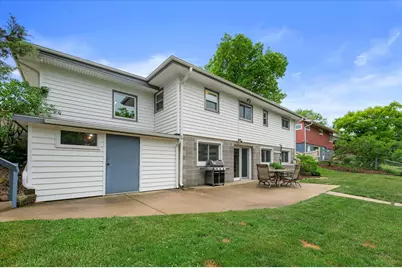 353  Tower Ct, Pewaukee, WI 53072 - Photo 7