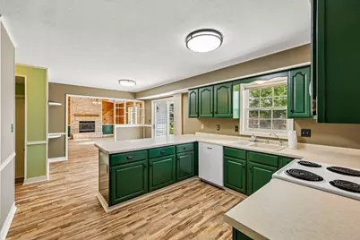 W183S8590  Sue Marie Ln, Muskego, WI 53150 - Photo 3