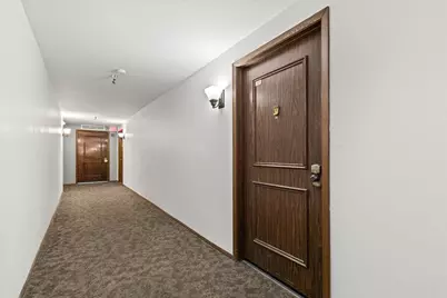 6100 W Stonehedge Dr #323, Greenfield, WI 53220 - Photo 33