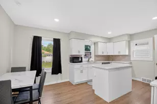 3012 Dwight St, Racine, WI 53403 - Photo 5