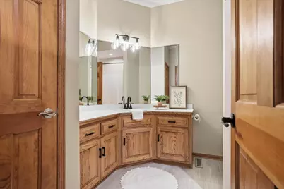 W280N8120  Black Diamond Ct, Merton, WI 53029 - Photo 7