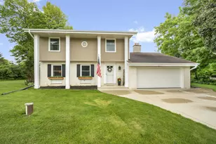 N75W22171 Cherry Hill Rd, Lisbon, WI 53089 - Photo 1