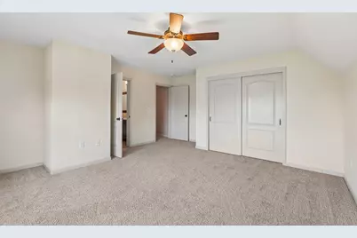 N55W20970  Carters Crossing Cir, Menomonee Falls, WI 53051 - Photo 31