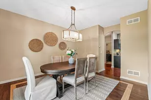 N55W20970 Carters Crossing Cir, Menomonee Falls, WI 53051 - Photo 15
