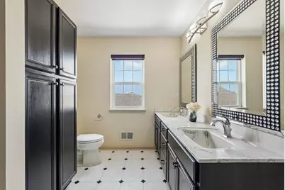 N55W20970  Carters Crossing Cir, Menomonee Falls, WI 53051 - Photo 23